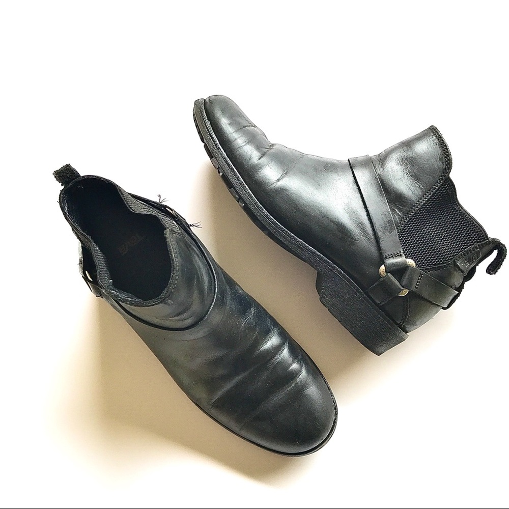 Teva Pull-on De La Vina Dos Chelsea Ankle Boots size 7.5